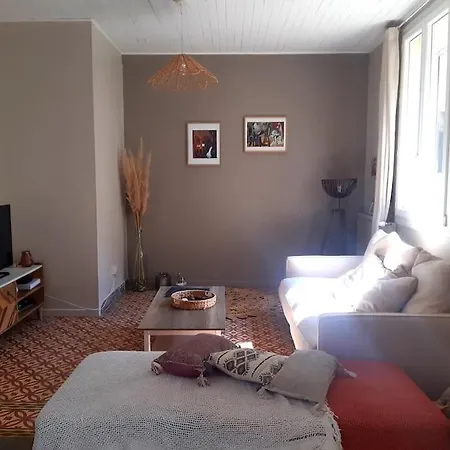 Charmante Maison De Avec Jardin Villa *